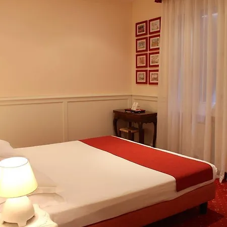 Casa Miramonte 2* בולוניה
