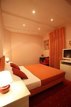 בית הארחה Casa Miramonte 2*