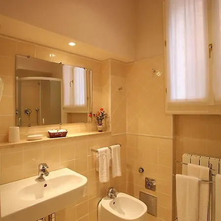 Casa Miramonte בית הארחה 2*