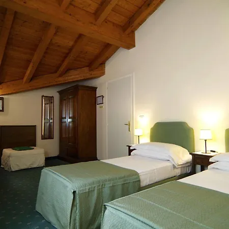 בית הארחה Casa Miramonte 2*